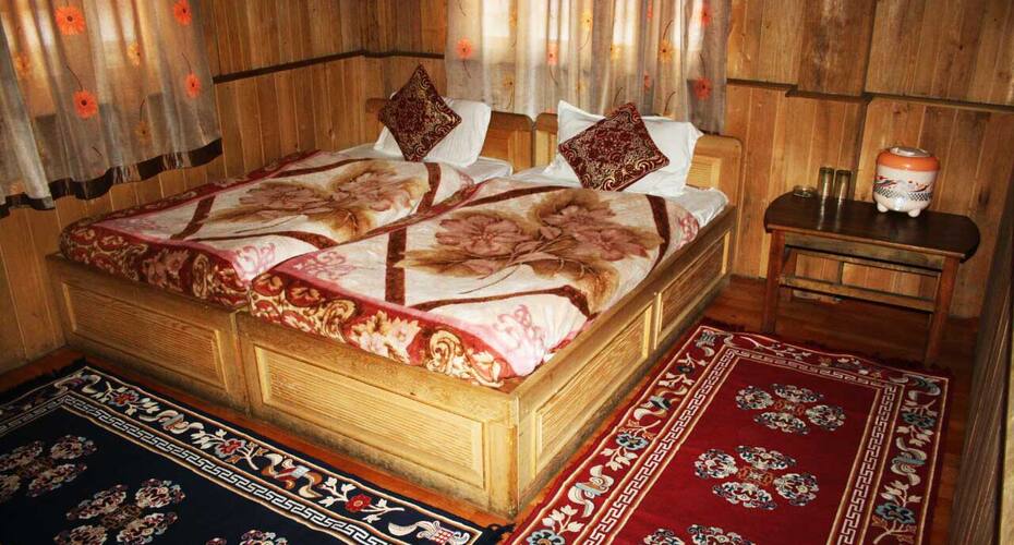 Iceland Residency, Lachung 2